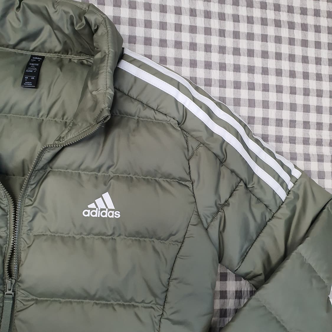 아디다스 에센셜 오라털 경량패딩 자켓 남자95 상품이미지3