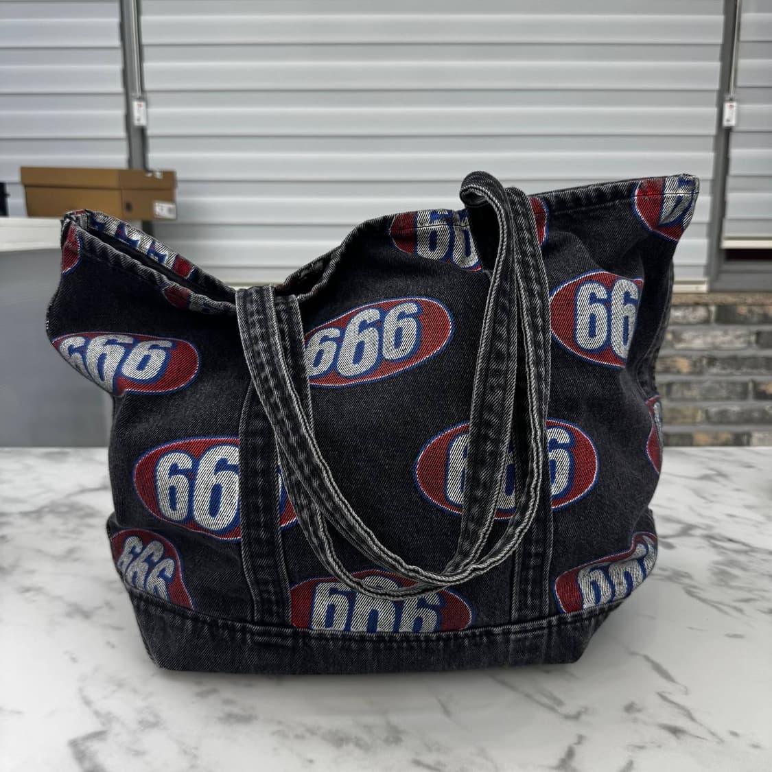 [리오브양주점] 슈프림 666 데님 토트 백 상품이미지2