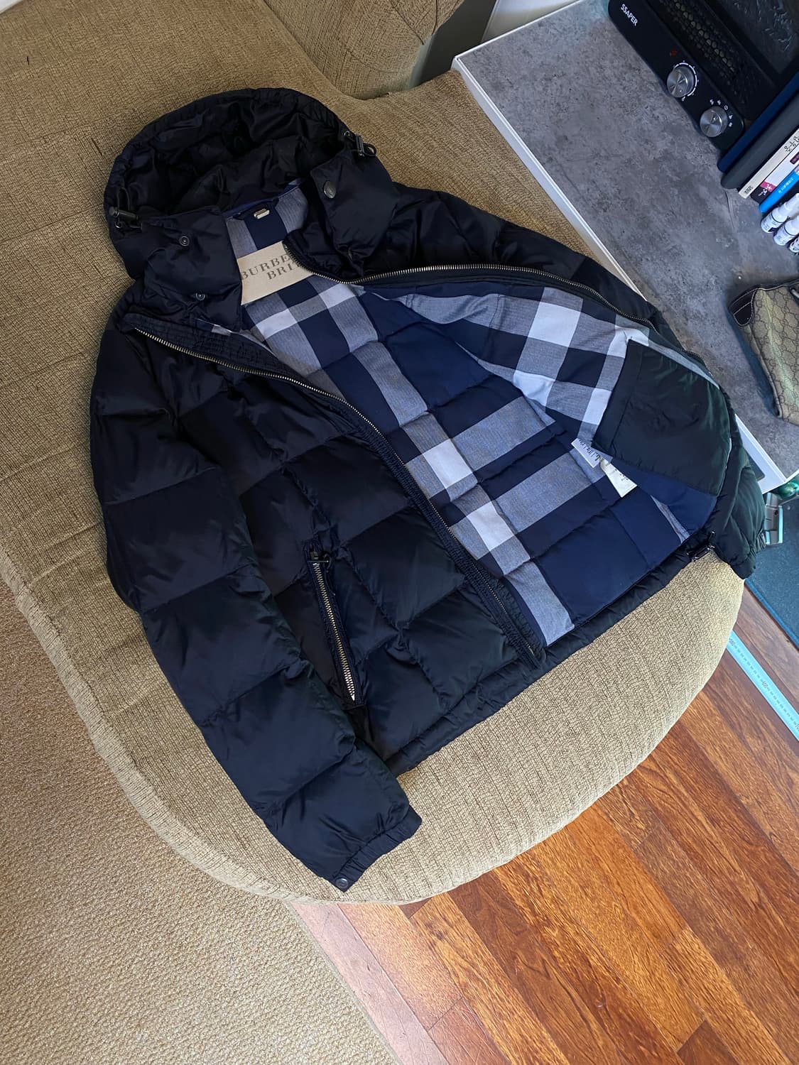 버버리 Argentee 구스패딩 (95사이즈) 상품이미지7