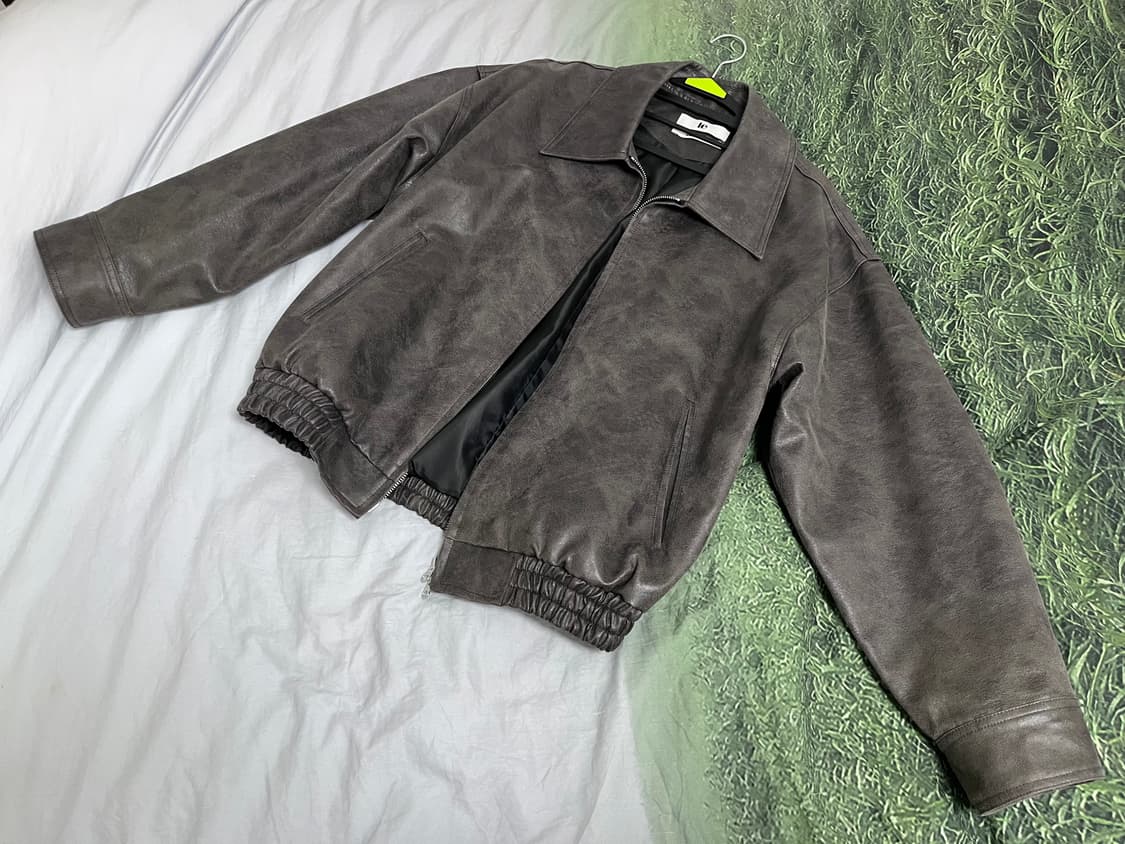 Le crack faux leather blouson jacket 차콜 상품이미지3