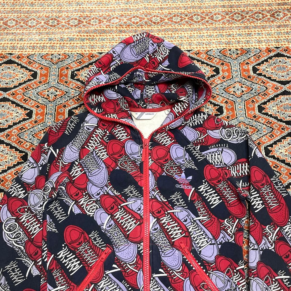 아디다스 오리지날 스니커즈홀프린팅 레드 기모 후드집업 여성90 상품이미지2