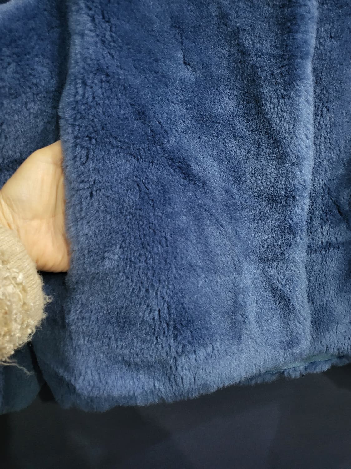 city gee(씨티지)양모 리버시블 무스탕 상품이미지4