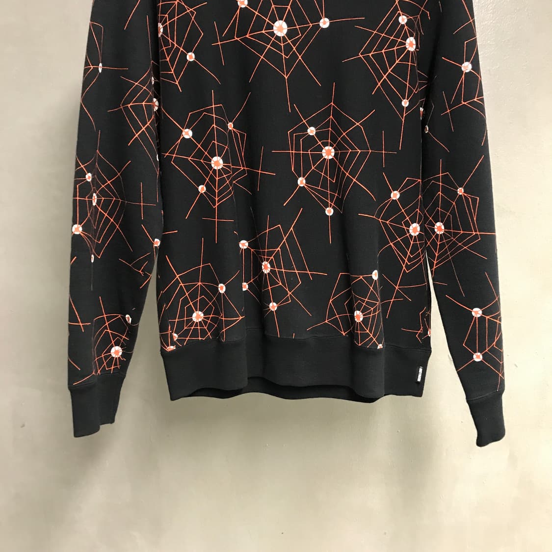 와코마리아 패턴 맨투맨 85 상품이미지3