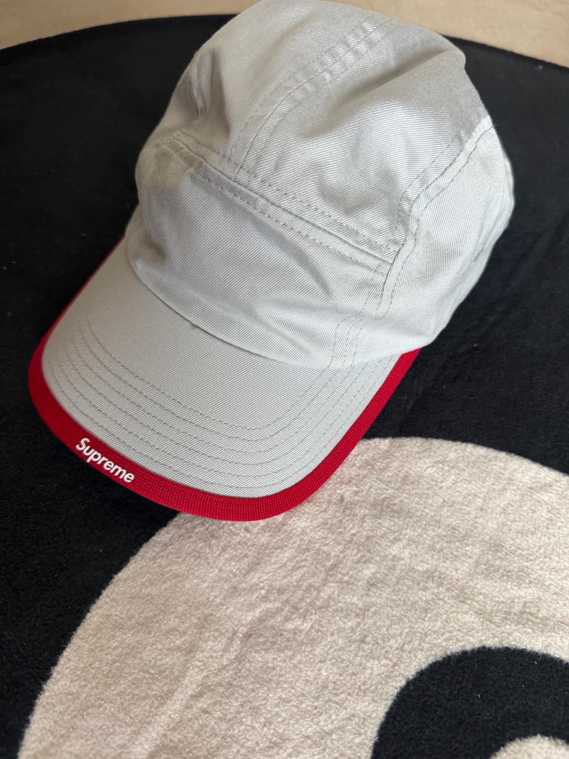 Supreme Visor Logo Camp Cap Light Grey - 상품이미지2
