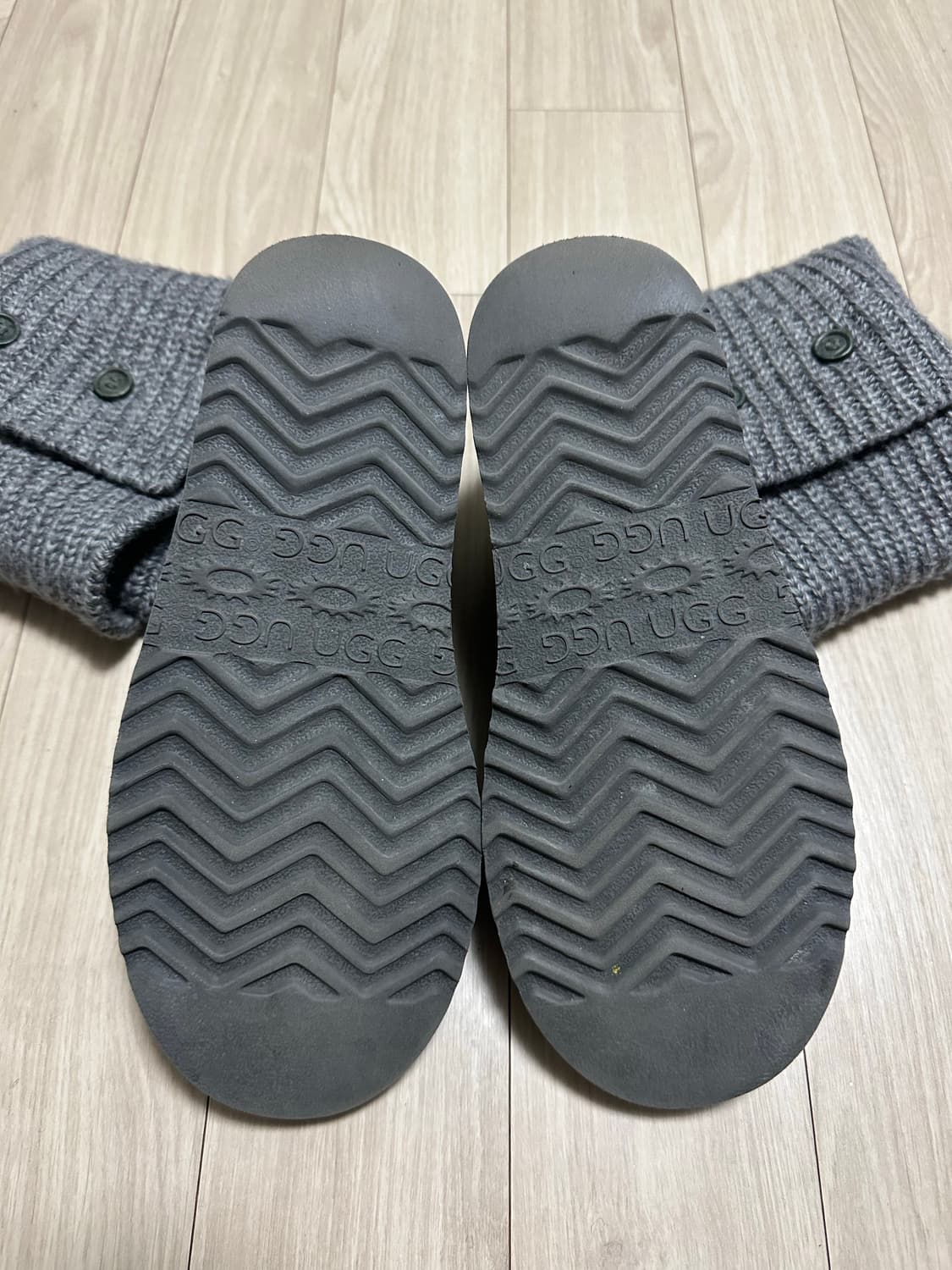 (240) 어그 카디 부츠 그레이 상품이미지8