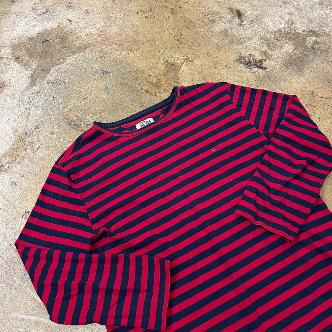 타미힐피거 레드 네이비 스트라이프 긴팔티 상품이미지1