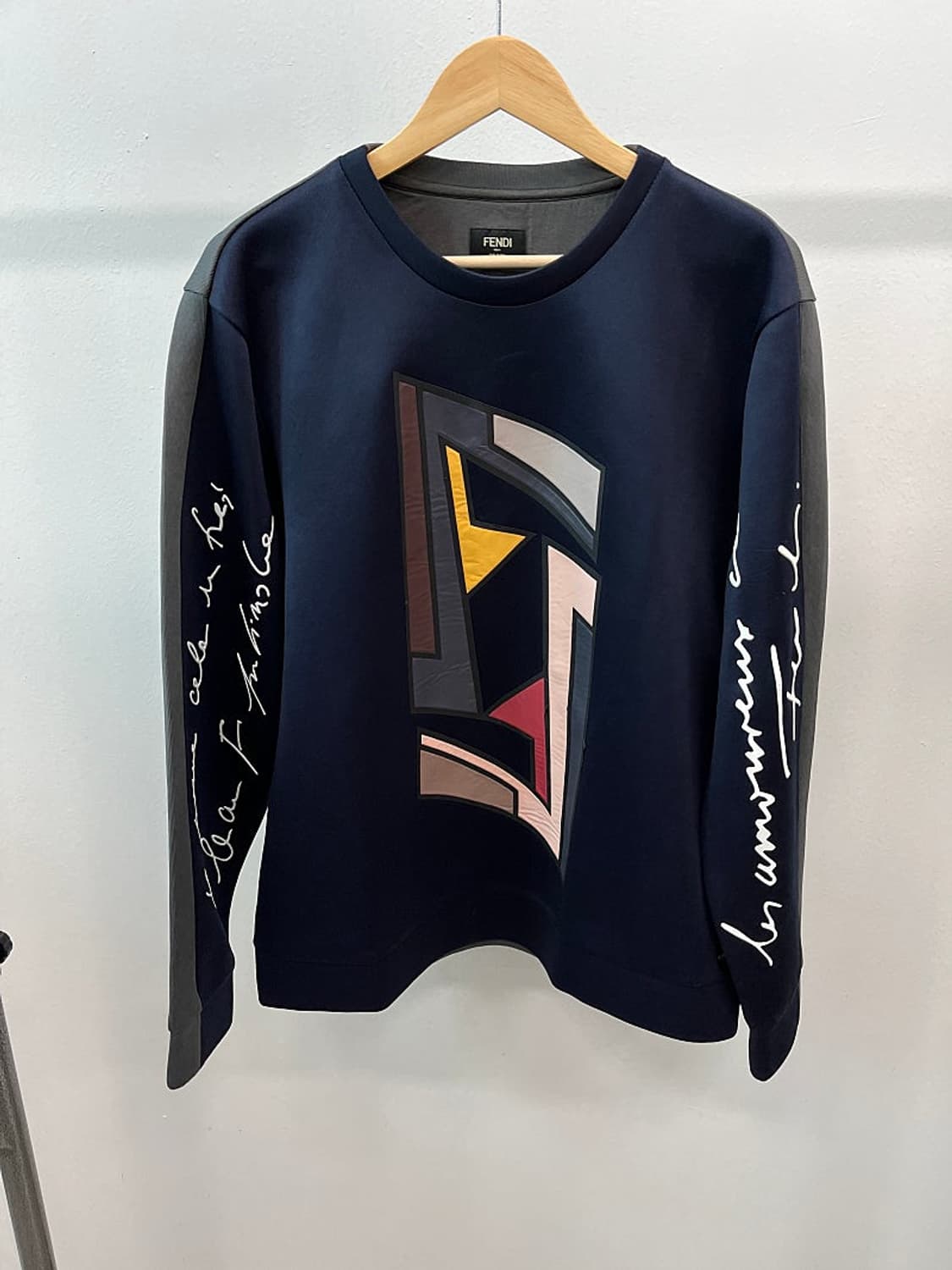 105) 펜디 네오프렌 맨투맨  상품이미지2