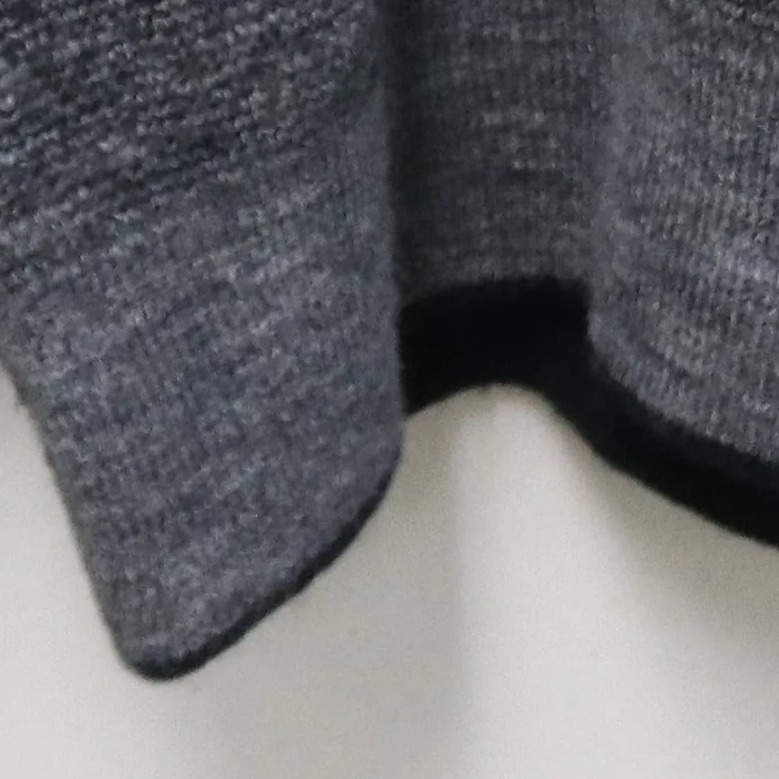 80'S ISSEY MIYAKE 브이넥 울 니트 60340 상품이미지4