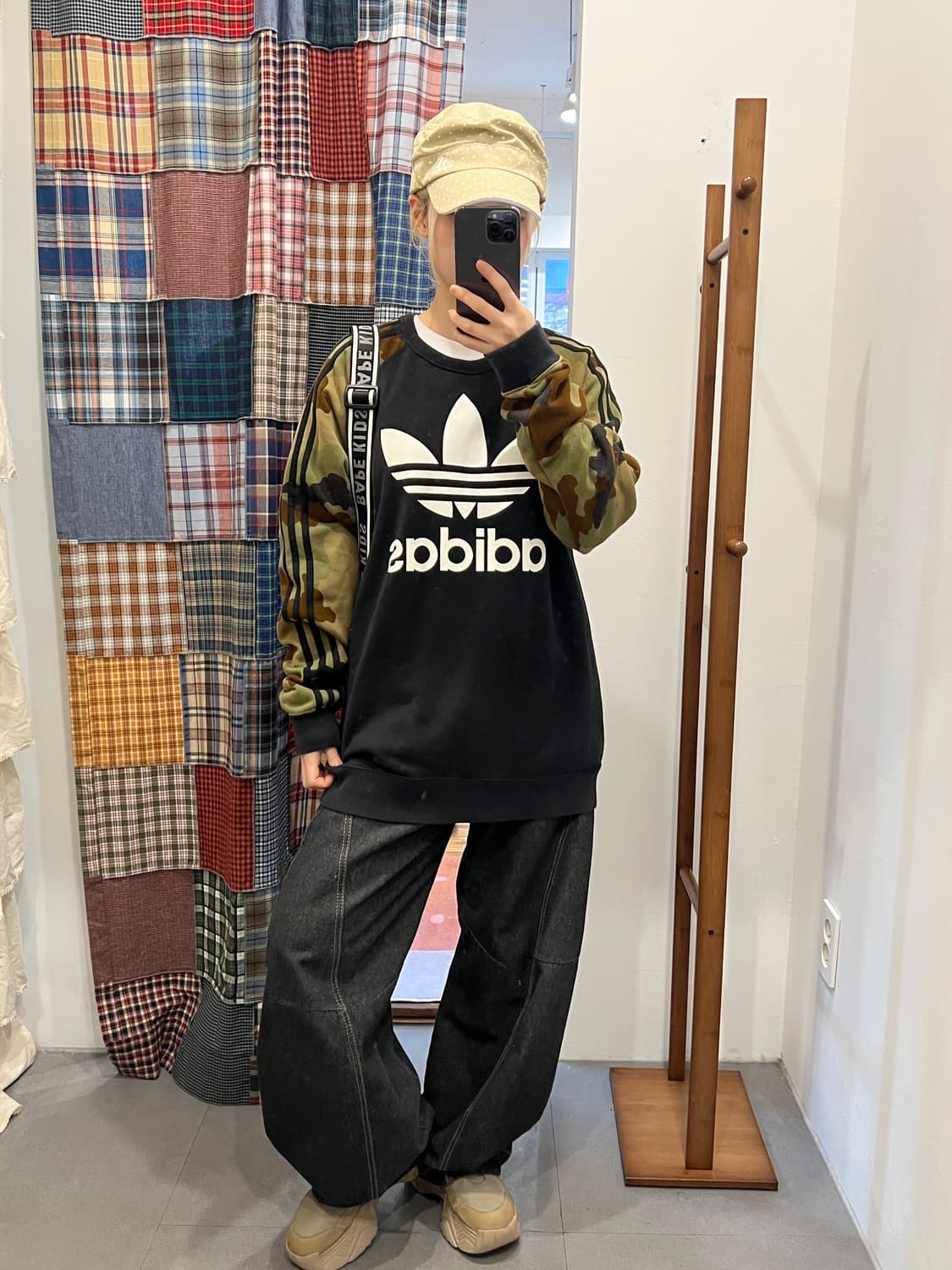 아디다스 파이어 아미 맨투맨 상품이미지1