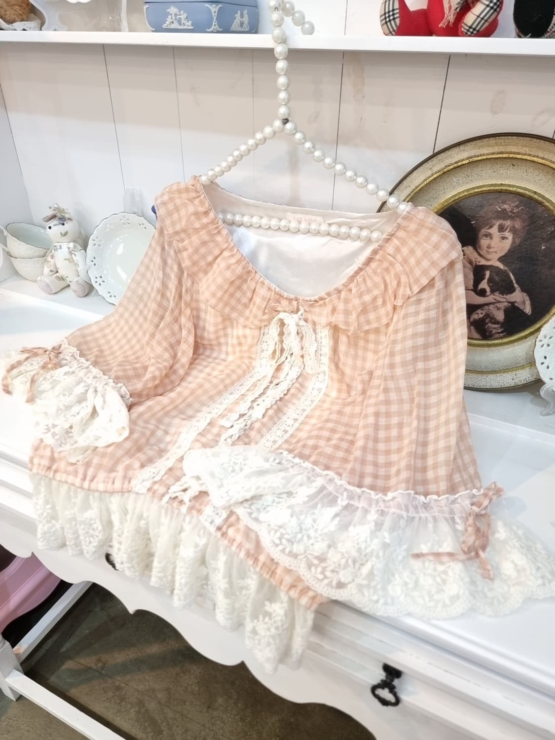 LIZ LISA(리즈리사) 밀크베이지 깅엄 레이스 블라우 상품이미지4