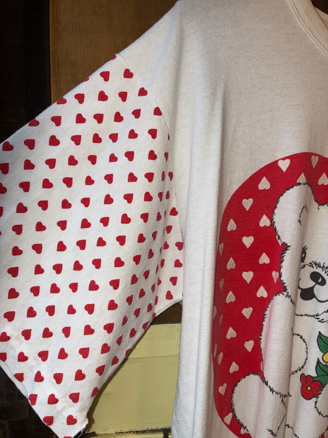 90s Vintage Heart Bear Graphic Tee 상품이미지2