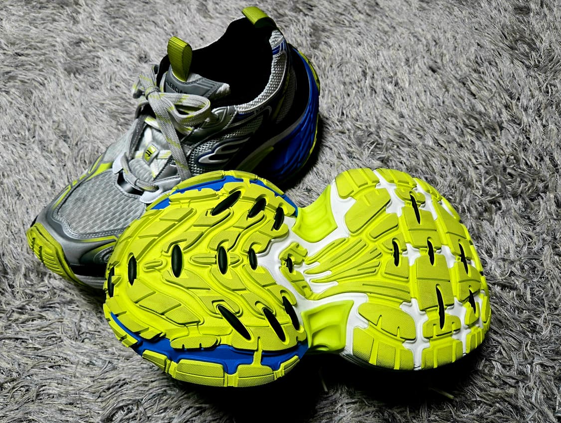 발렌시아가 10Xl 스니커즈 44사이즈 한정판 컬러 신품 상품이미지2