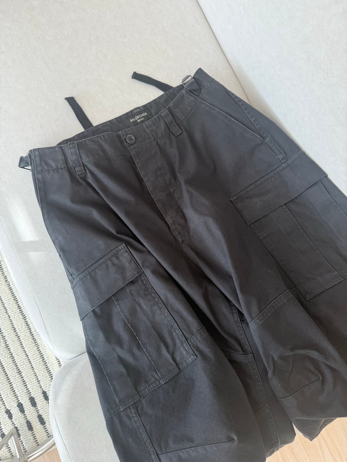 발렌시아가 킥카고 팬츠 블랙 xs 상품이미지2