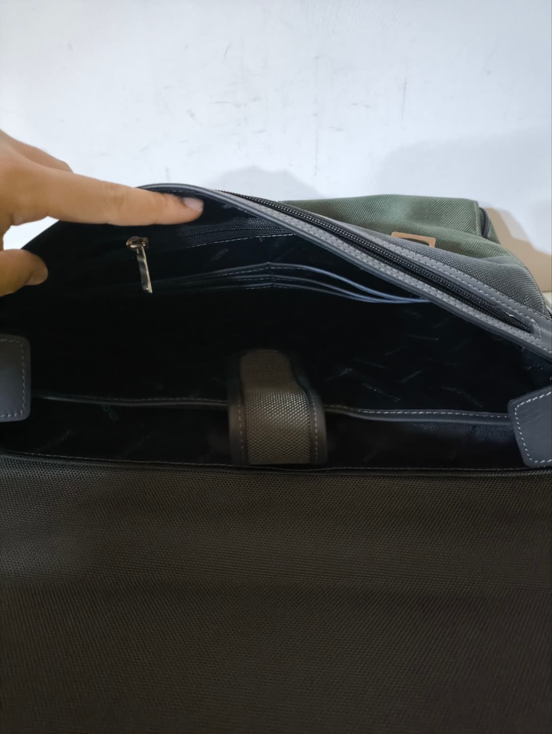 쌤소나이트 가죽 카키 브리프케이스 노트북가방 상품이미지6