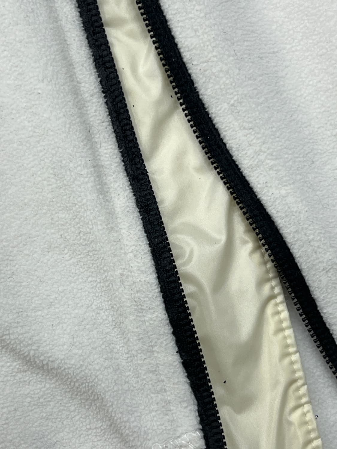 몽클레어 그래노블 플리스 배색 집업 상품이미지8