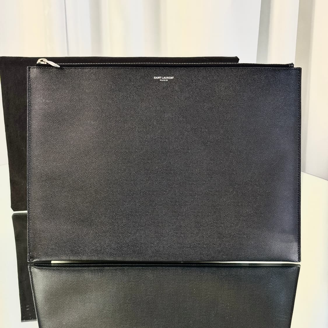 [새상품급] 입생로랑 이니셜 로고 클러치 상품이미지1