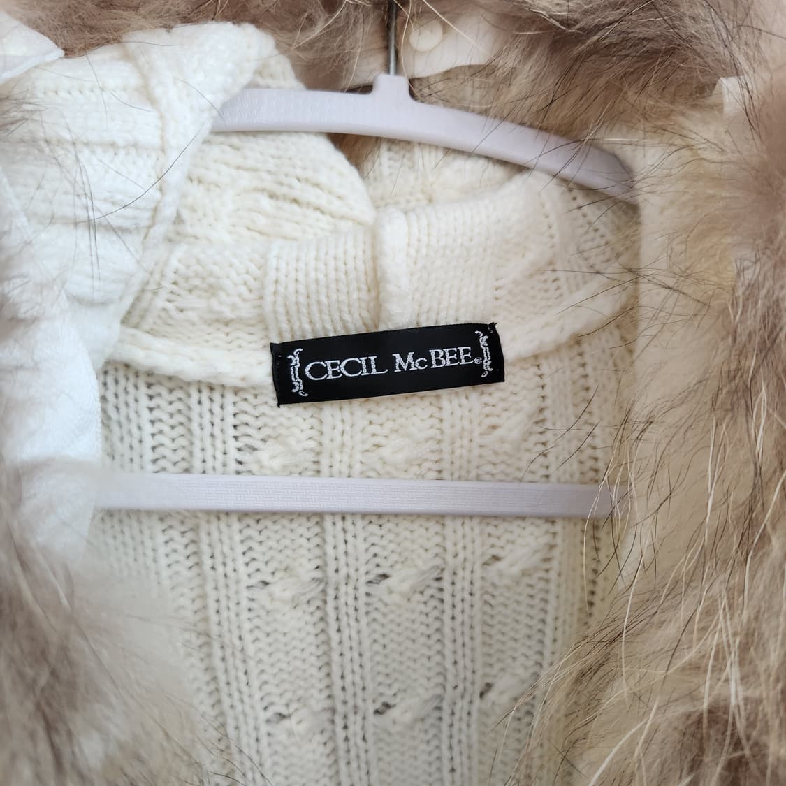 세실 맥비 아이보리 니트 더플 코트 상품이미지3