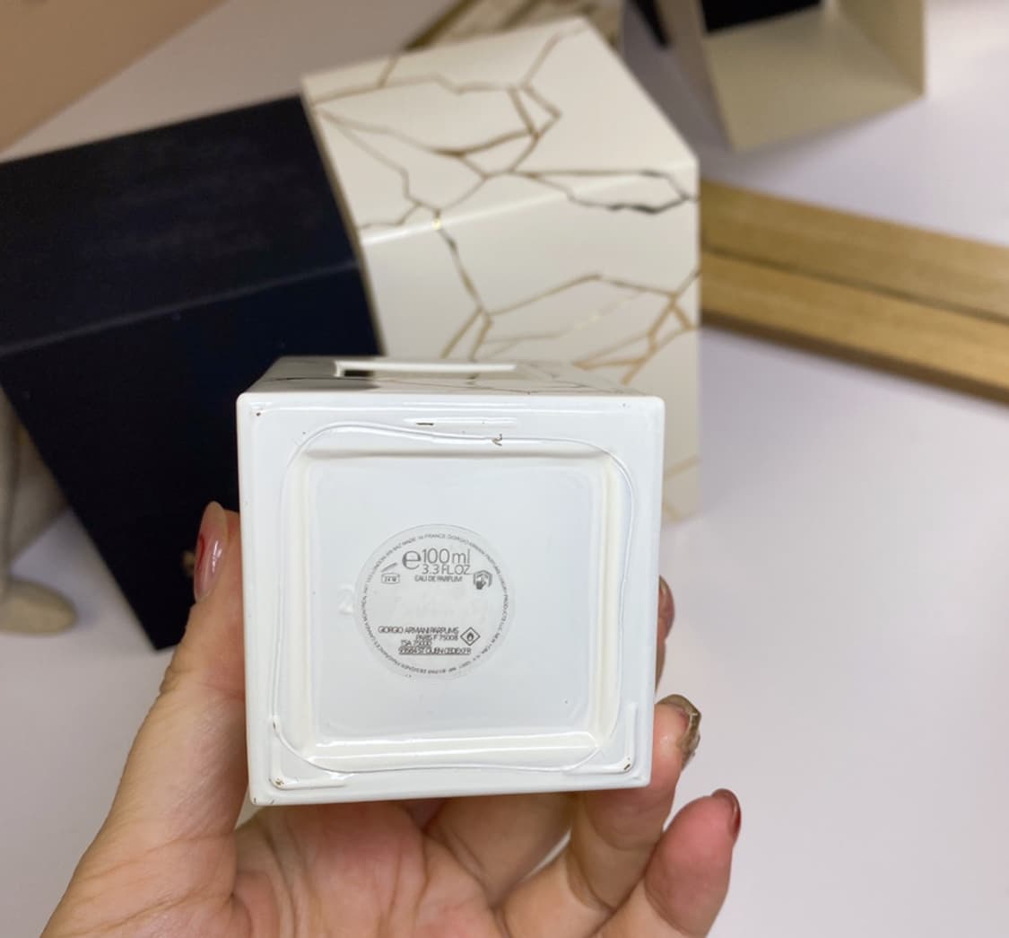 아르마니 프리베 블랑 코가네 향수 100ml 상품이미지3