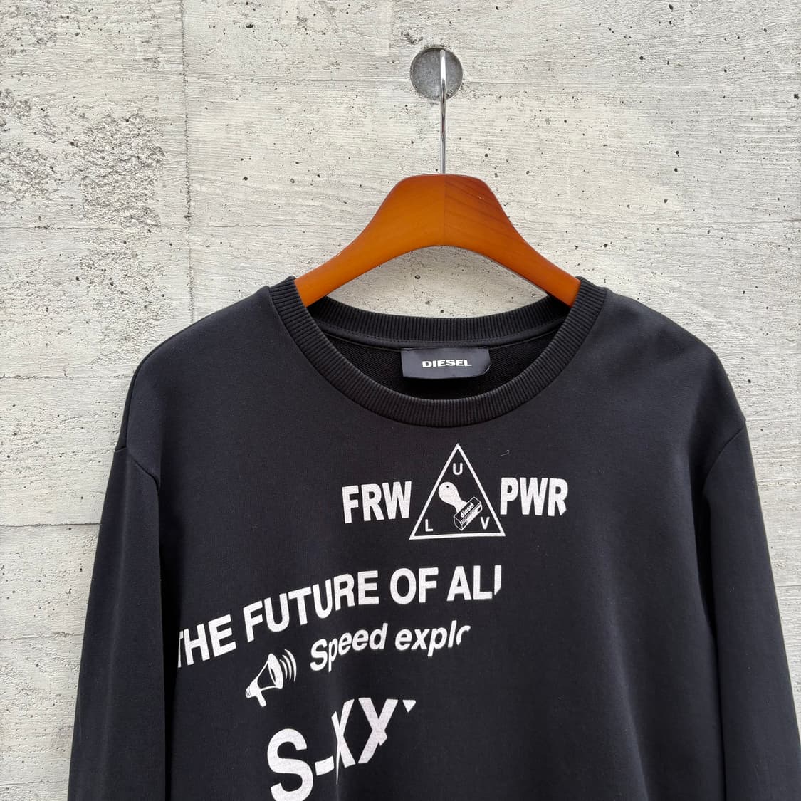 디젤 “S-Girk Folded” 스웻셔츠 상품이미지2