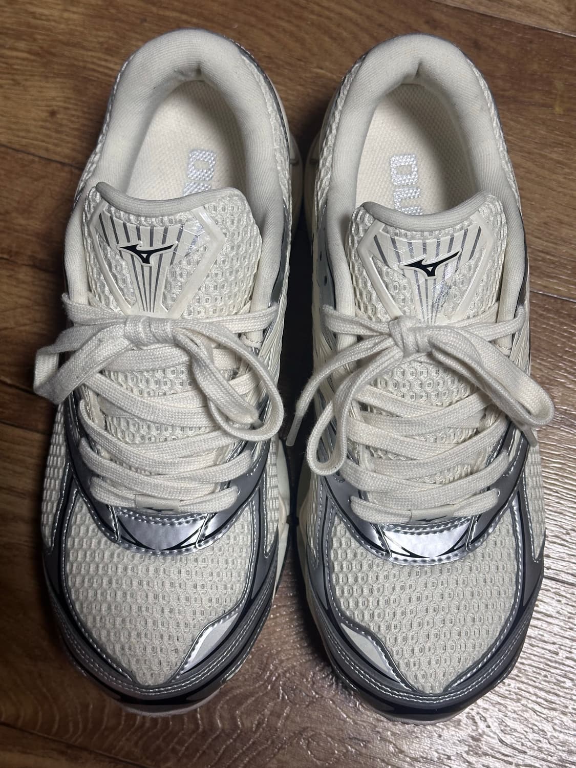 미즈노 웨이브 프로페시 265 사이즈 판매합니다 상품이미지2