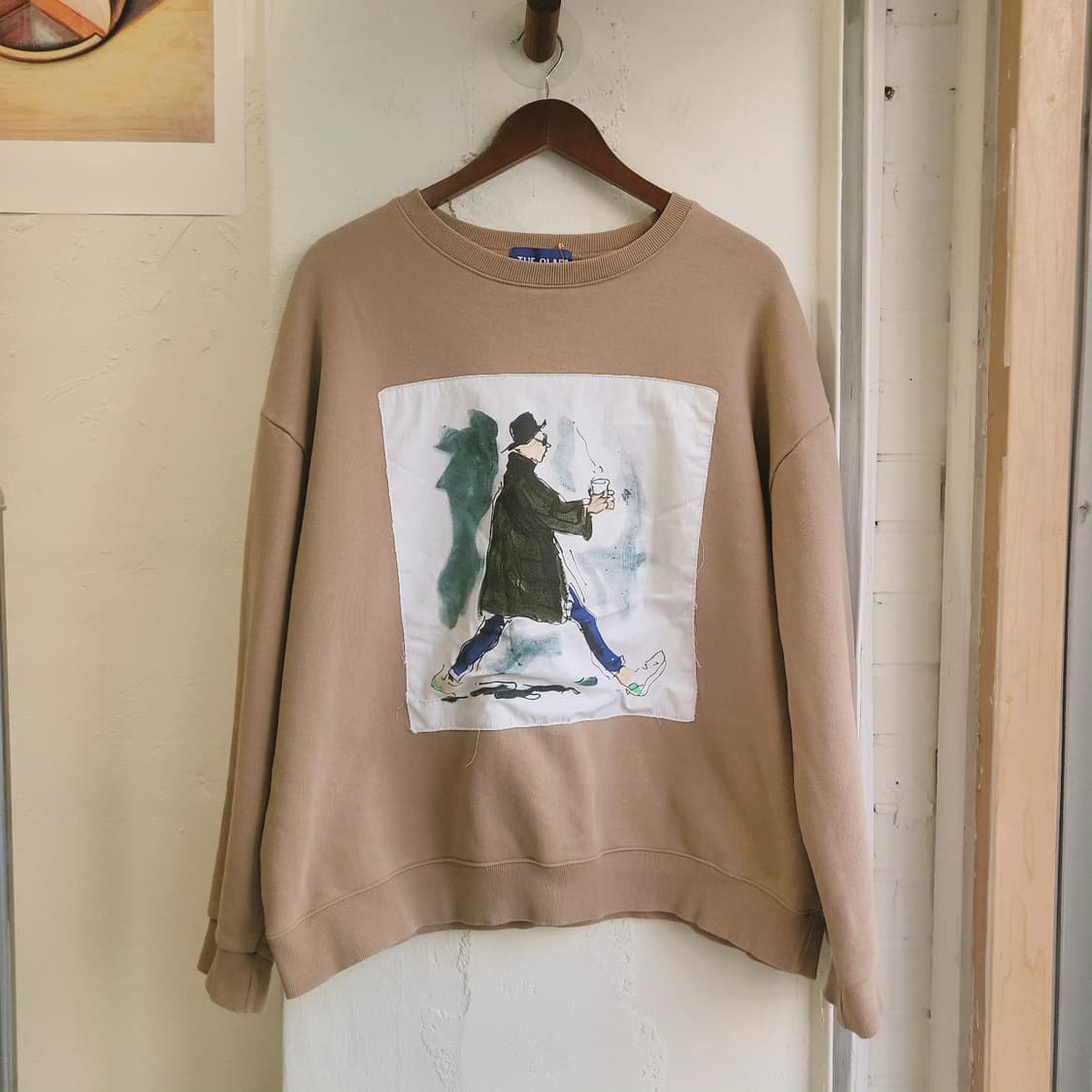 The clap 캐리커쳐 기모 맨투맨 상품이미지1