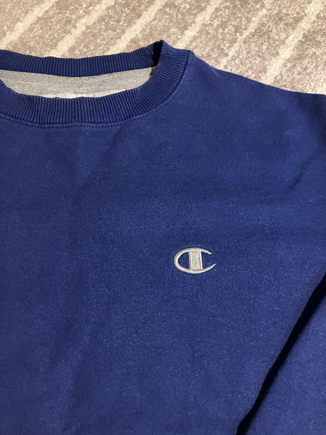 [2장가격] 아이앱스튜디오 맨투맨 L , 챔피온맨투맨 M 상품이미지5