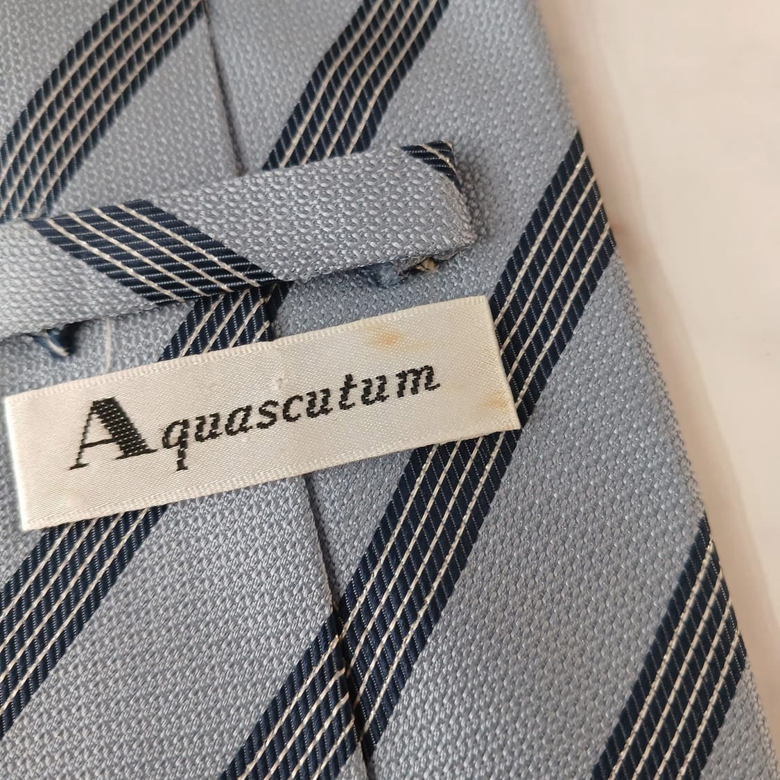 아쿠아스큐텀 스트라이프 로고 자카드 넥타이 9.5cm A등급 A19165 상품이미지4
