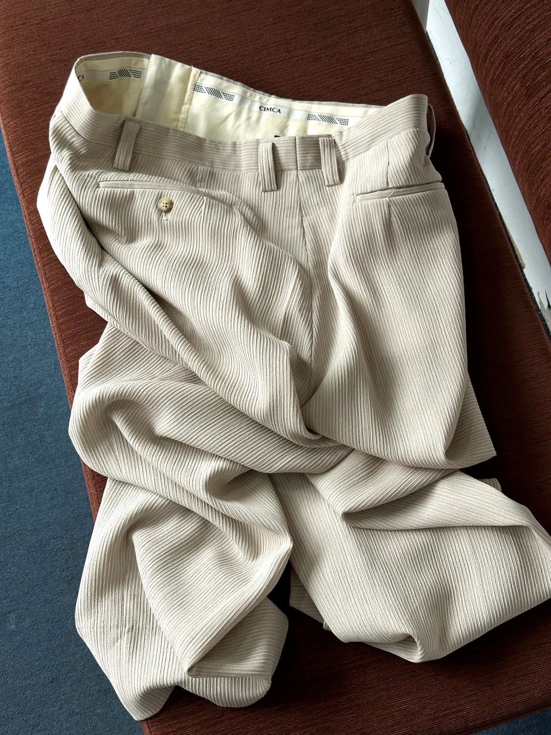 Light woven poly multi pleats trouser 상품이미지1