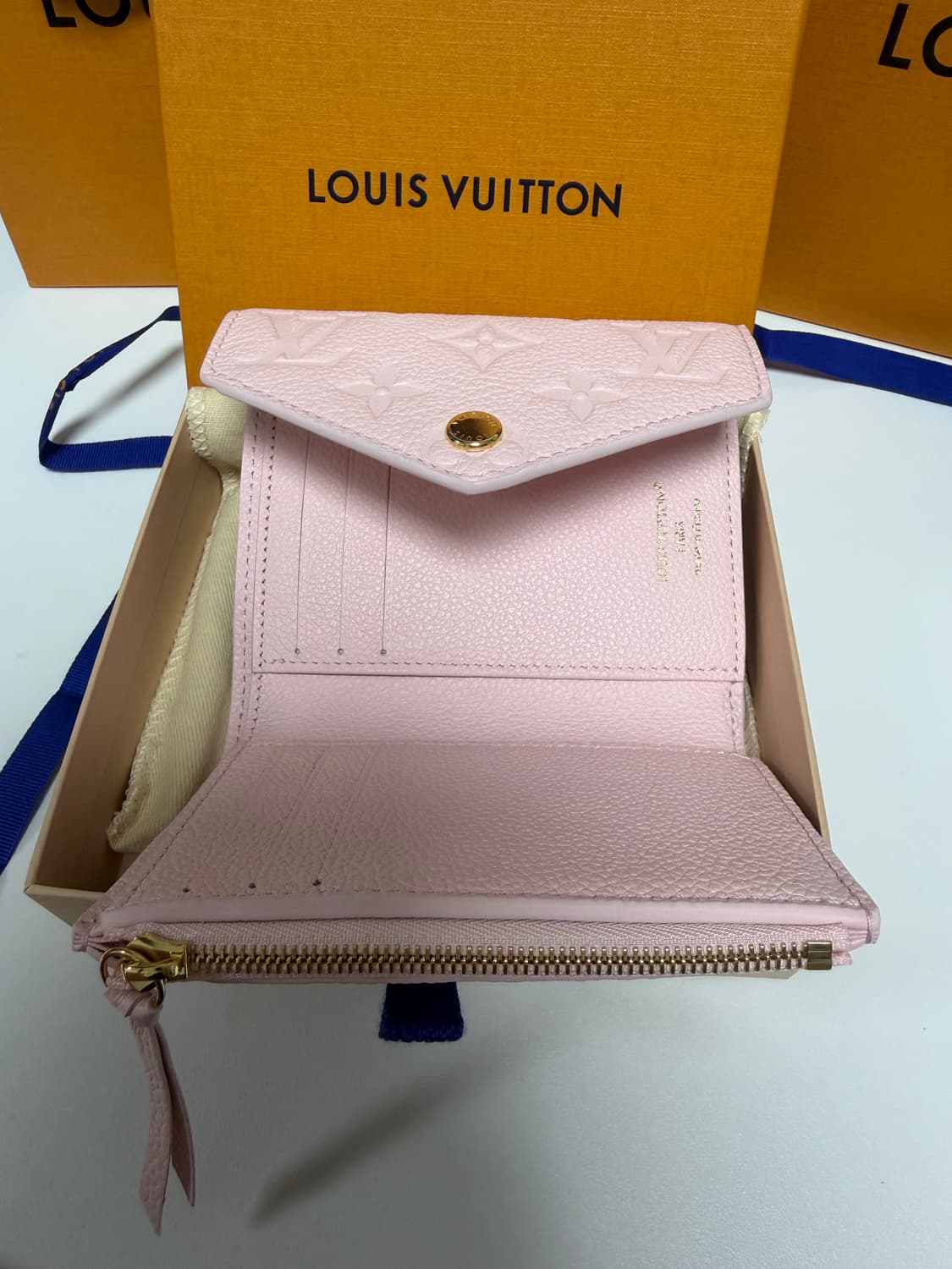 새상품 루이비통 빅토린 월릿 컨페티 핑크 반지갑 상품이미지3