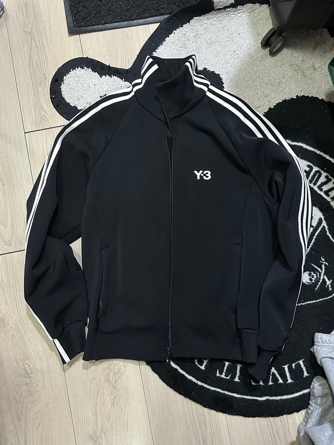 y-3 와이쓰리 트랙탑 상품이미지1