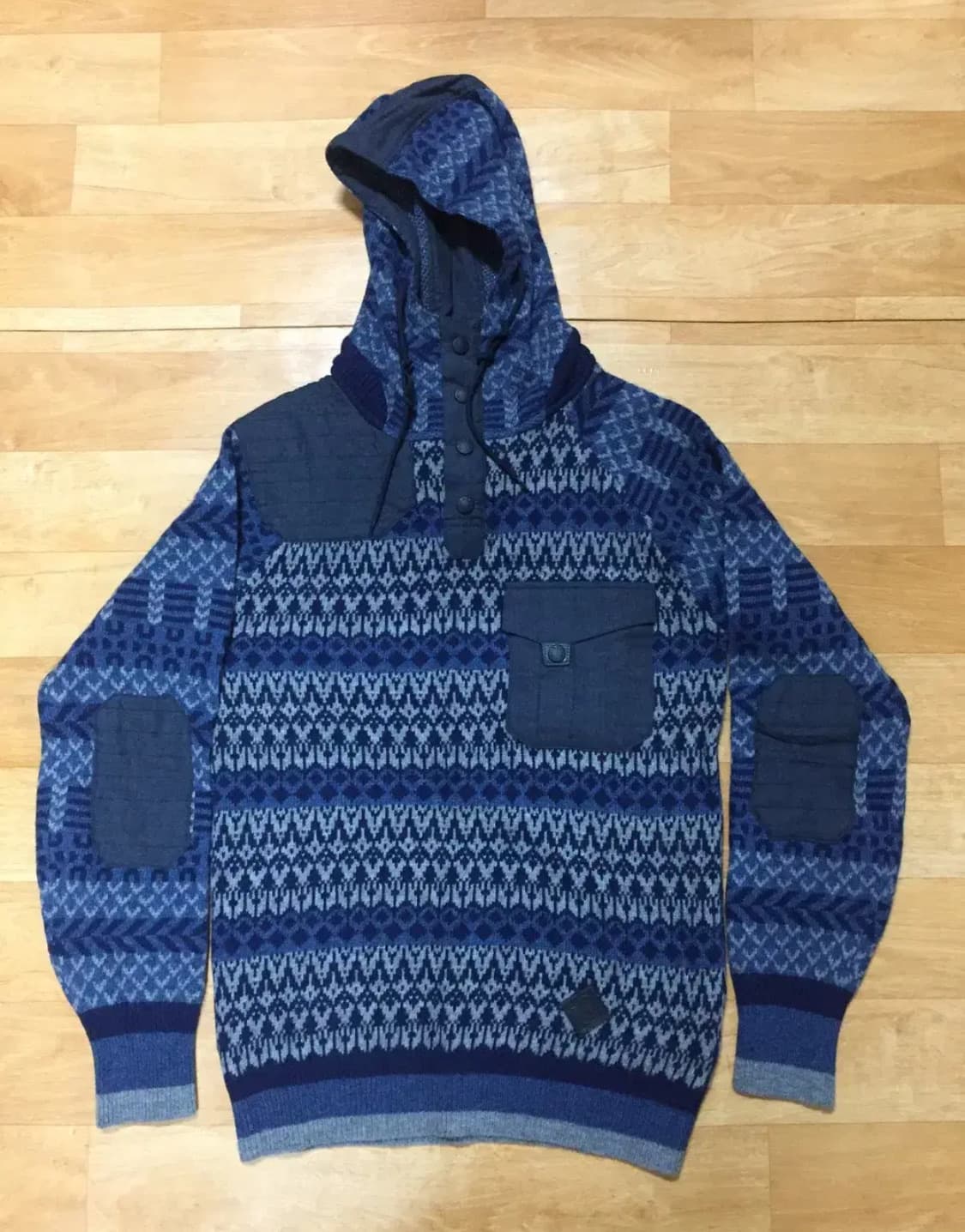 몽클레르 X 화이트 마운티니어링 풀-버튼 후디 니트웨어(M 사이즈) 상품이미지2