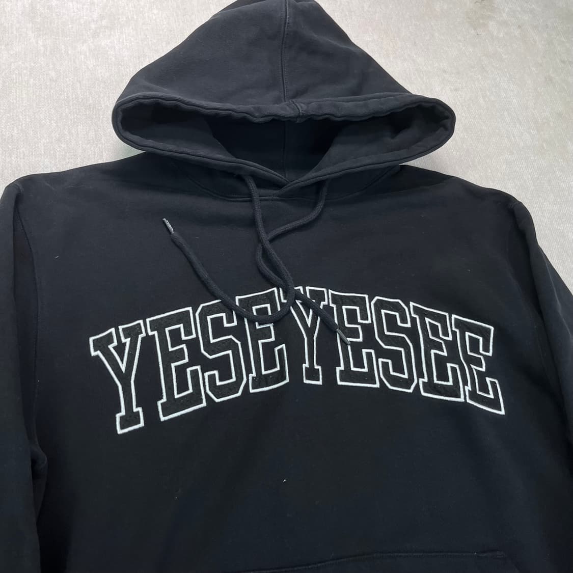 100 예스아이씨 빅로고 후드티 상품이미지2