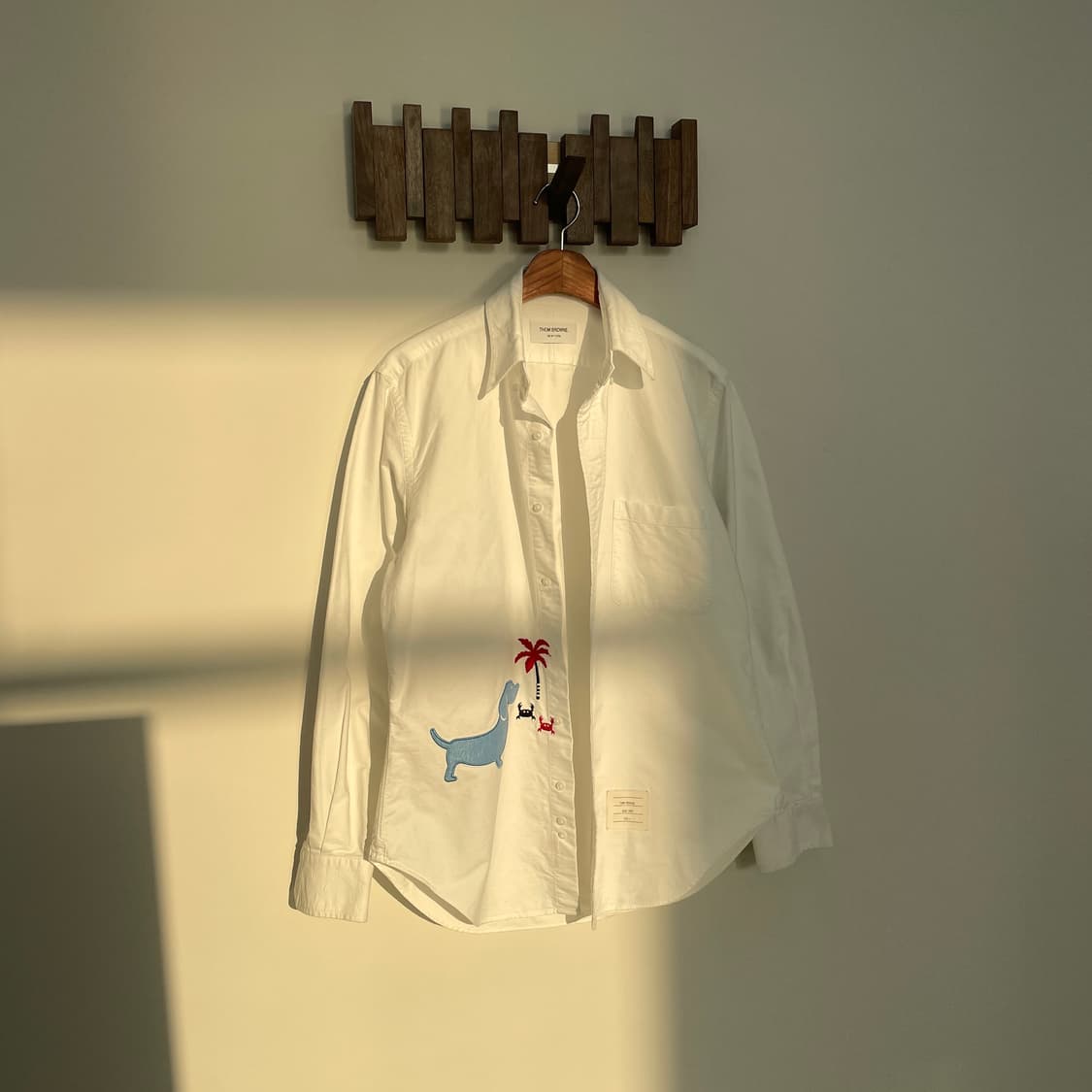 톰브라운 셔츠 상품이미지1