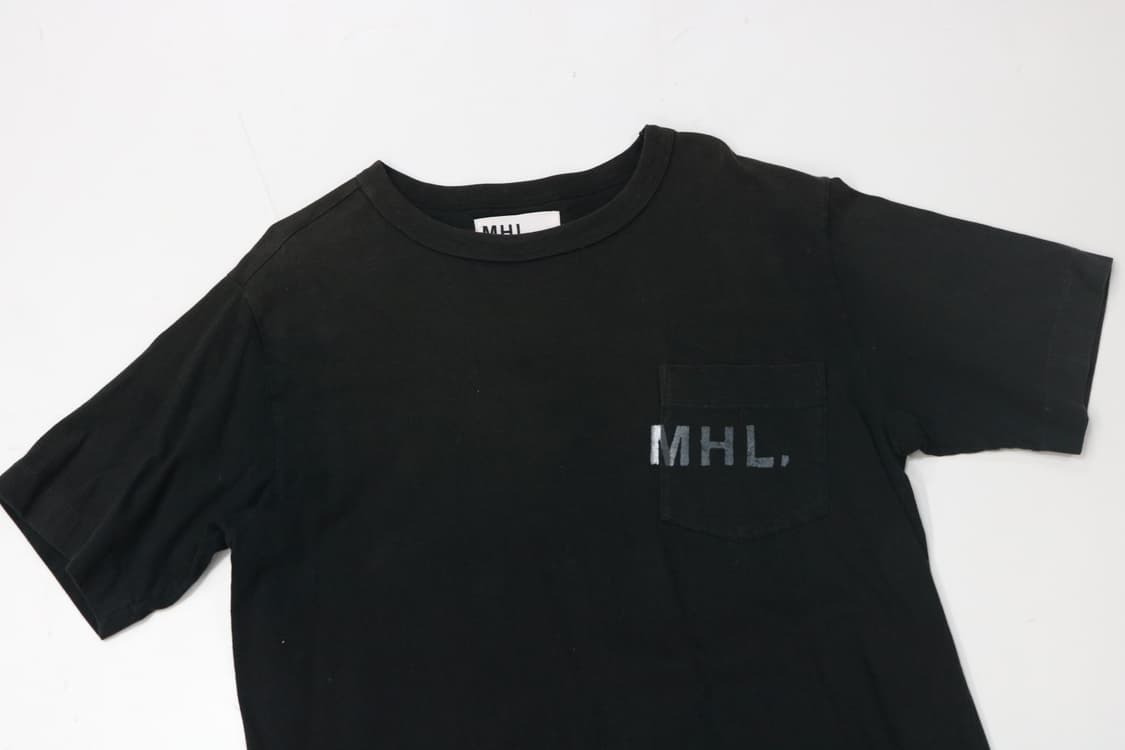 MHL. 마가렛호웰 빈티지 로고 포켓 블랙 반팔 티셔츠 (L) 상품이미지3