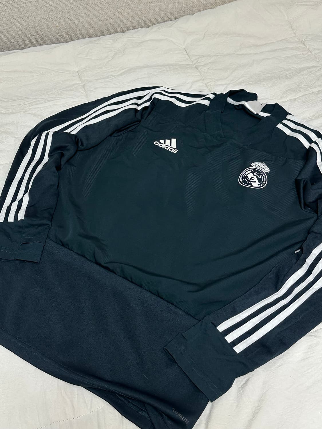 아디다스 레알마드리드 드릴탑 미디움 상품이미지2