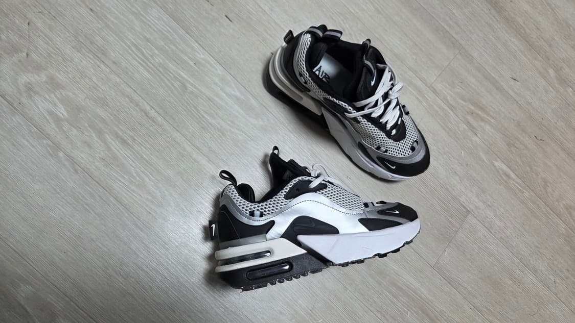 나이키 정품 에어맥스 퓨리오사 실버블랙 245mm 상품이미지3