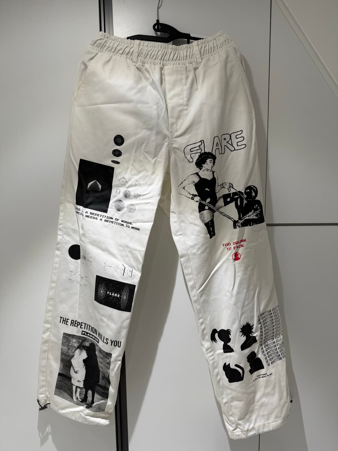 플레어업 Season Artwork Pants - Off White 상품이미지1