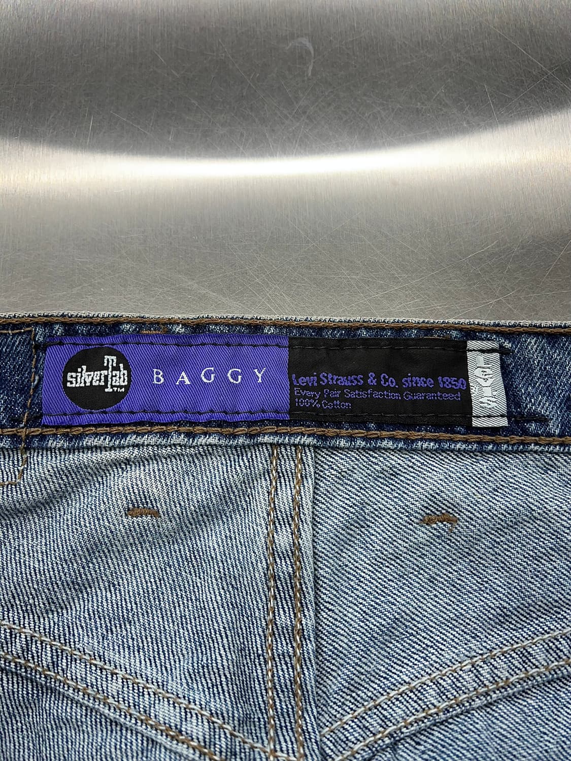 90s 리바이스 실버탭 배기핏 연청 데님 팬츠 상품이미지7
