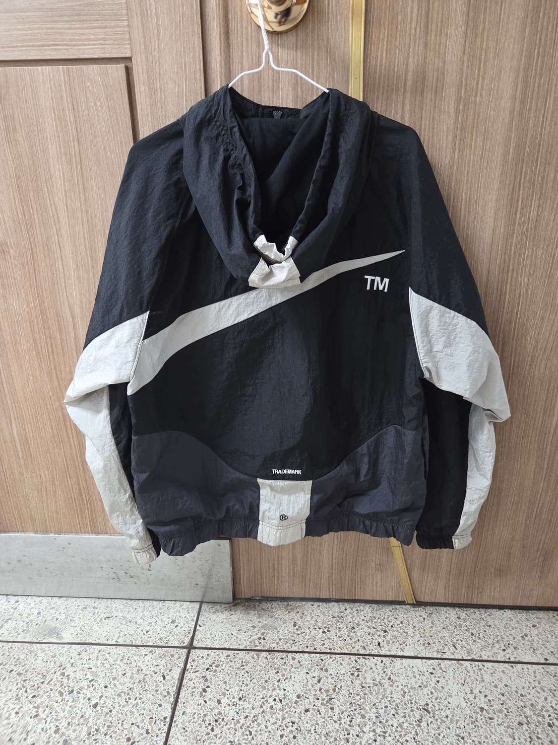 나이키 tm 바람막이 상품이미지2