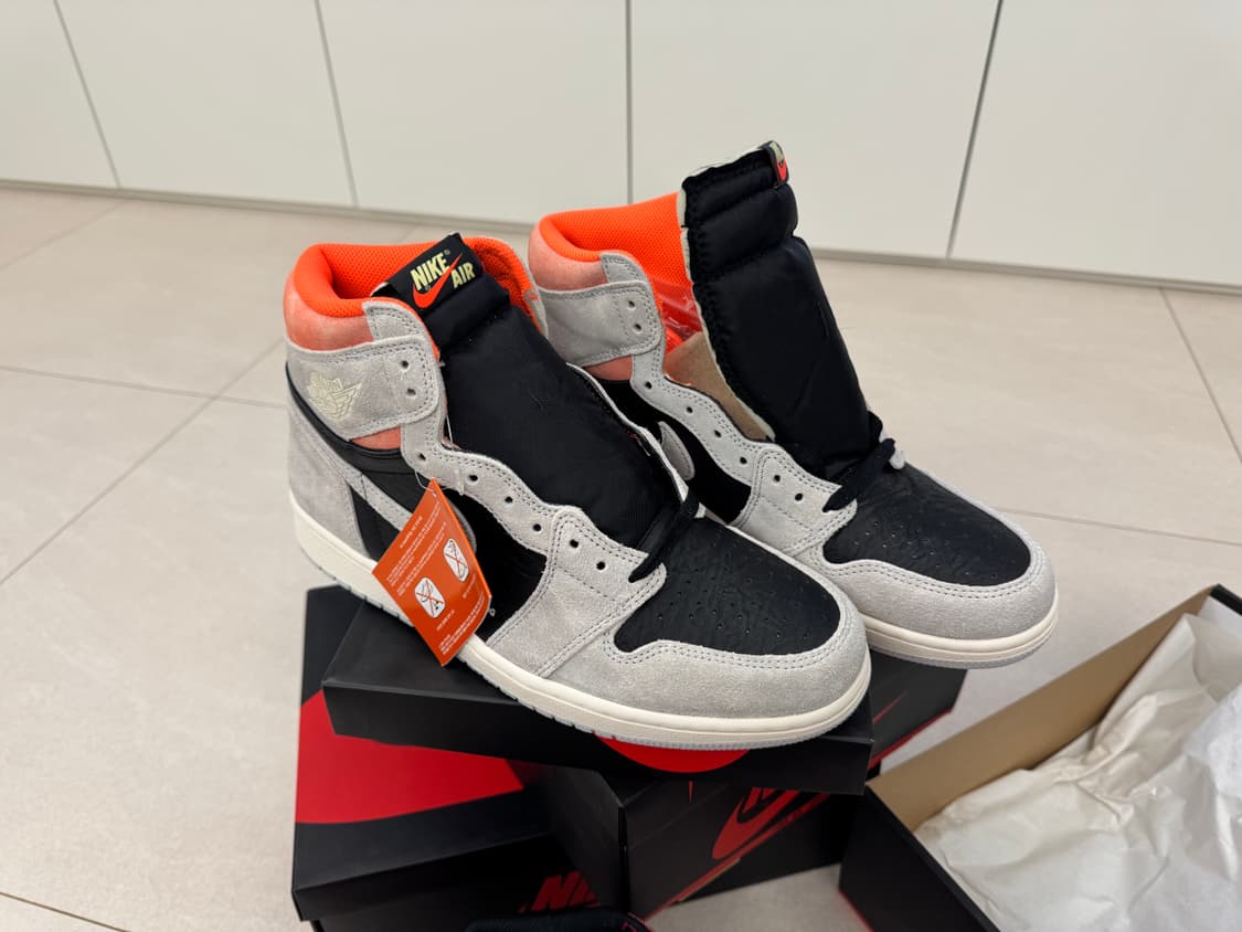 나이키 조던 1 레트로 하이 뉴트럴 그레이 하이퍼 크림 285 상품이미지2