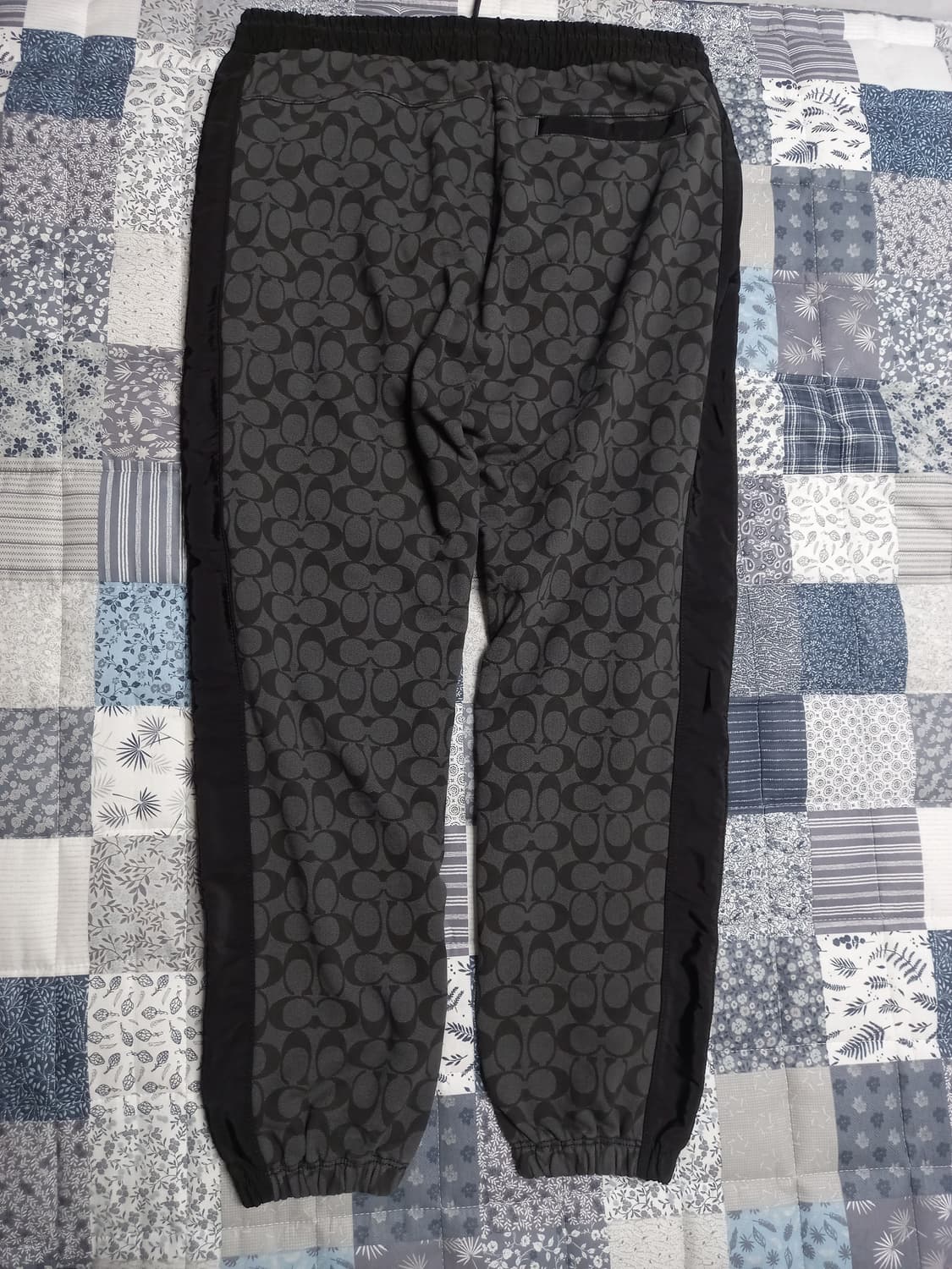 코치 남성 올오버로고 조거팬츠  34 상품이미지8