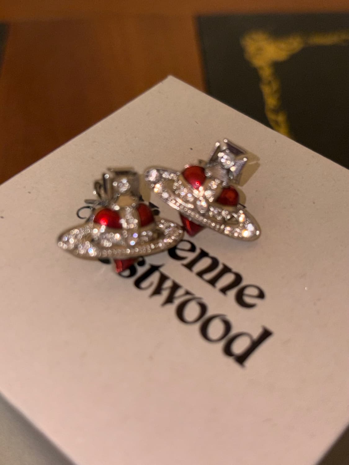 비비인 웨스트우드 뉴 다이망테 하트 이어링 실버 상품이미지3