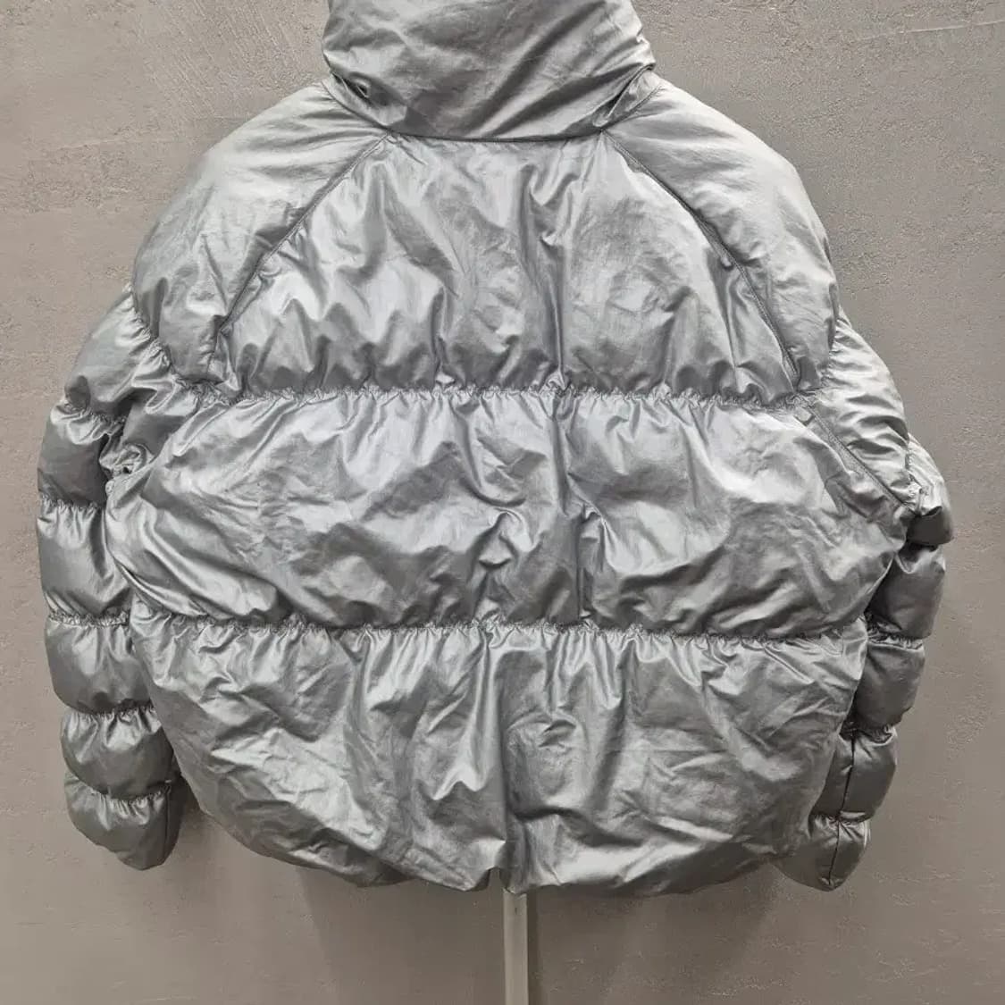 나이키 실버 숏패딩 M 상품이미지3