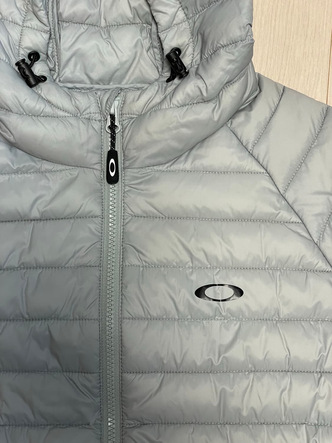 오클리 써멀 후드 경량패딩 S 상품이미지3