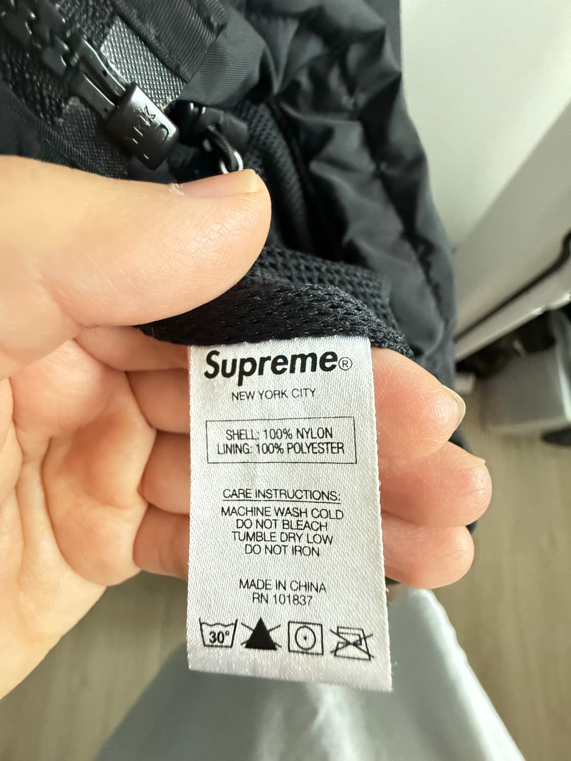 슈프림 스트라이프 로고 윈드브레이커 셋업 상품이미지3