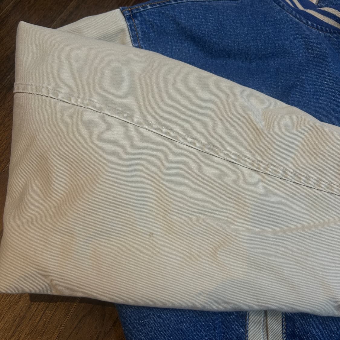 90s Hard Rock Newyork 하드락카페 뉴욕 데님 바시티자켓 상품이미지4