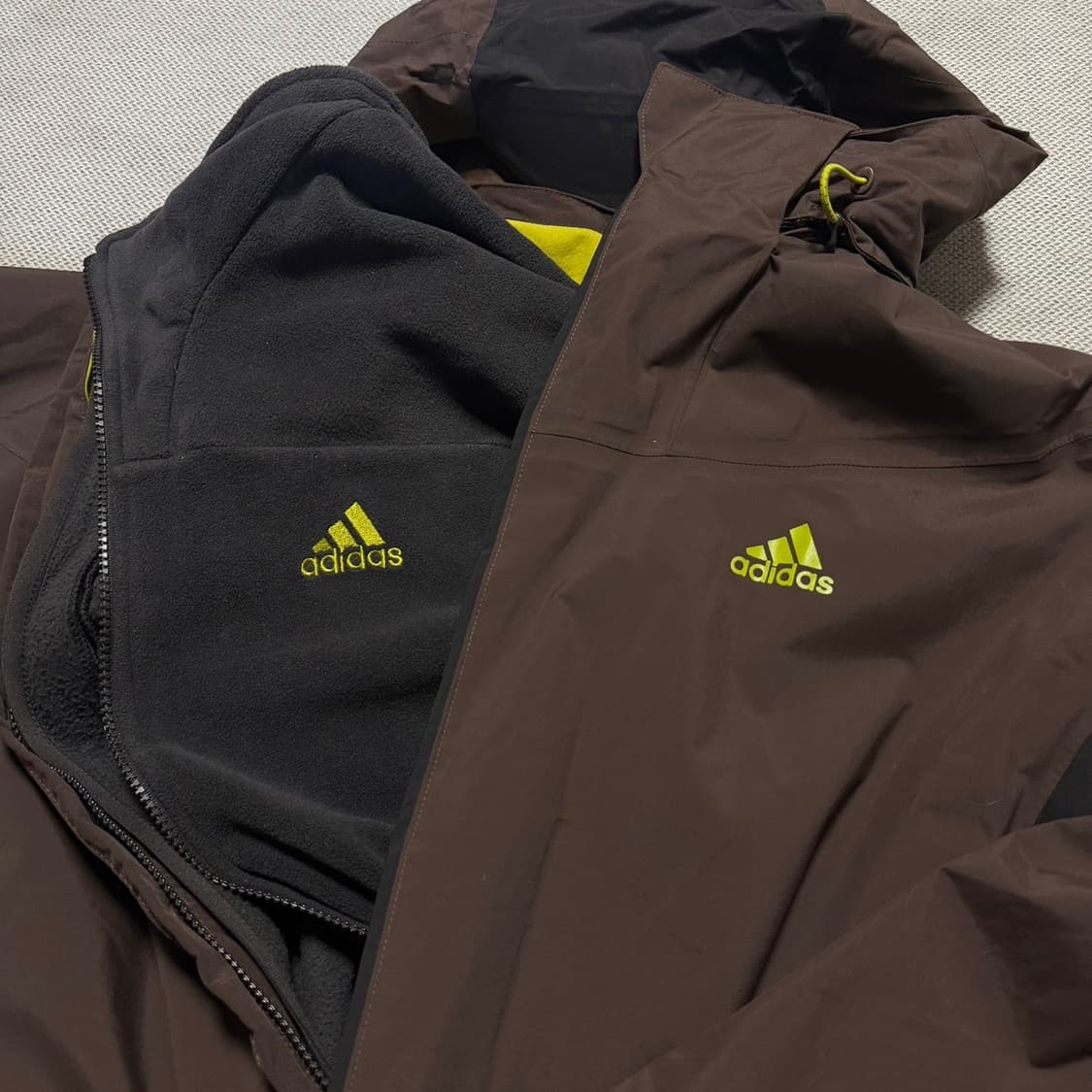 아디다스 클라이마프루프 바람막이 자켓  (후리스 내피) 상품이미지3