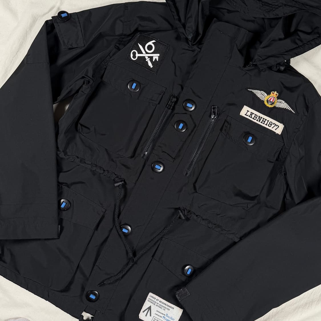 루커 네이버후드 바람막이 자켓 상품이미지2