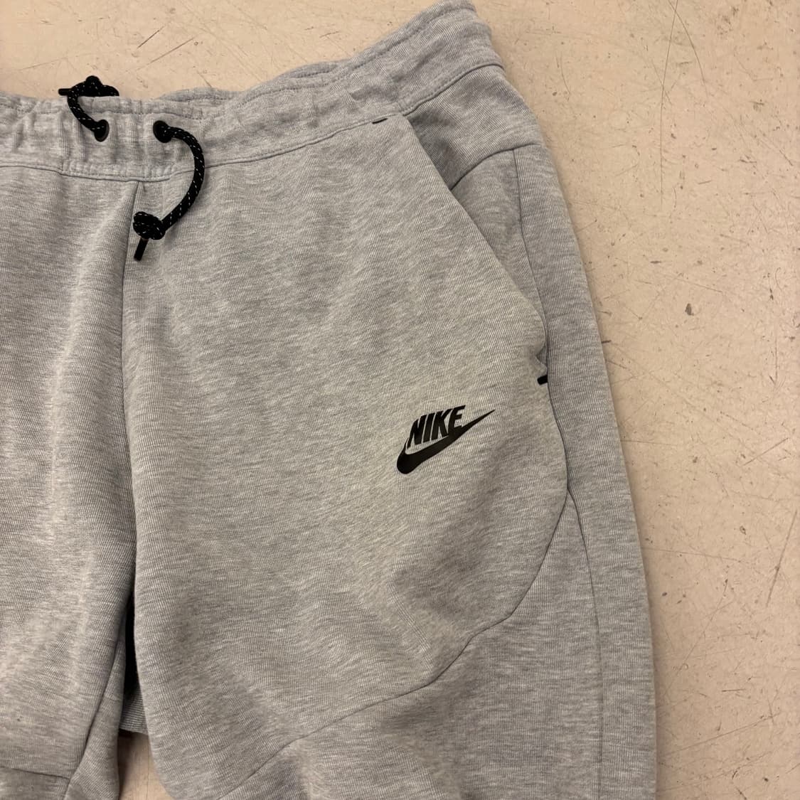 나이키 테크팩 그레이 조거 팬츠 상품이미지2