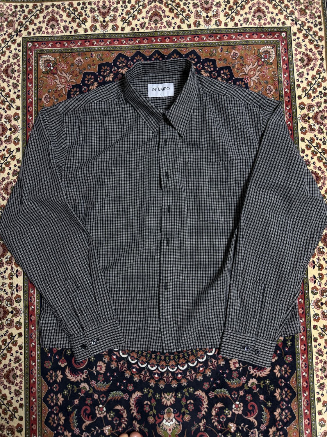 인템포무드 크롭셔츠 상품이미지1